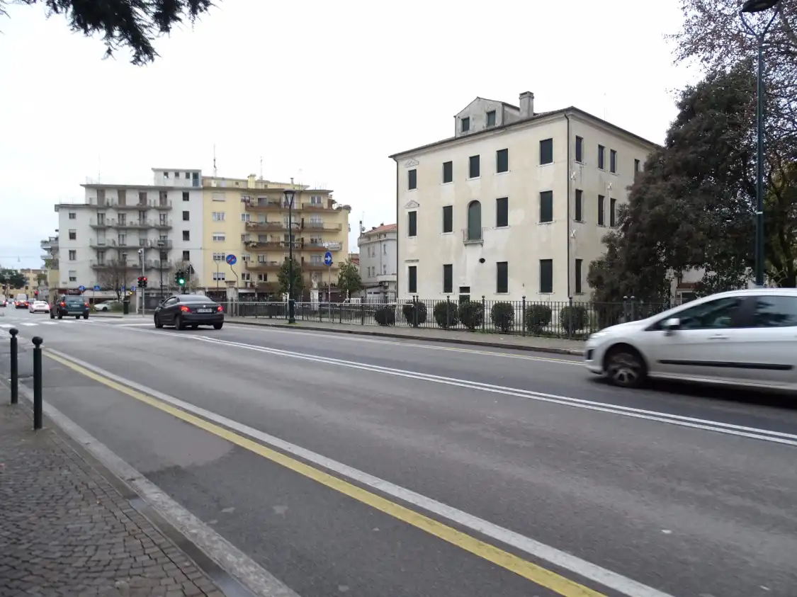 Hotel in zona Villa Querini