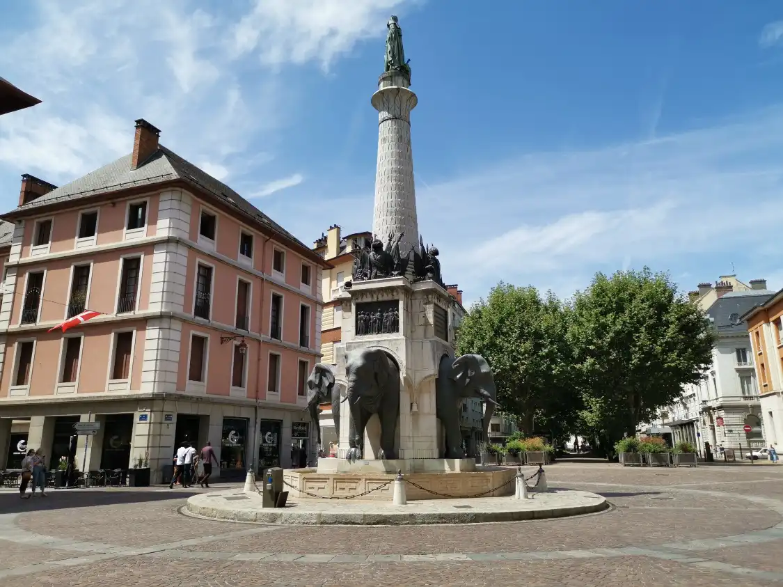 Hotels near Ville Ancienne