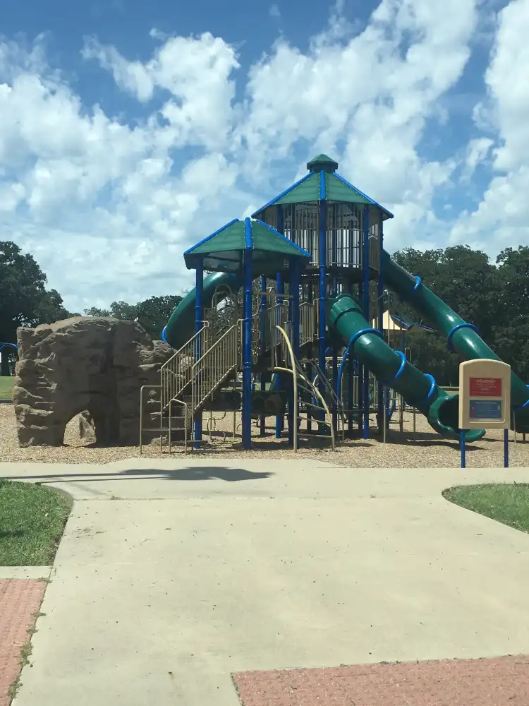 Hotels near Graham Park
