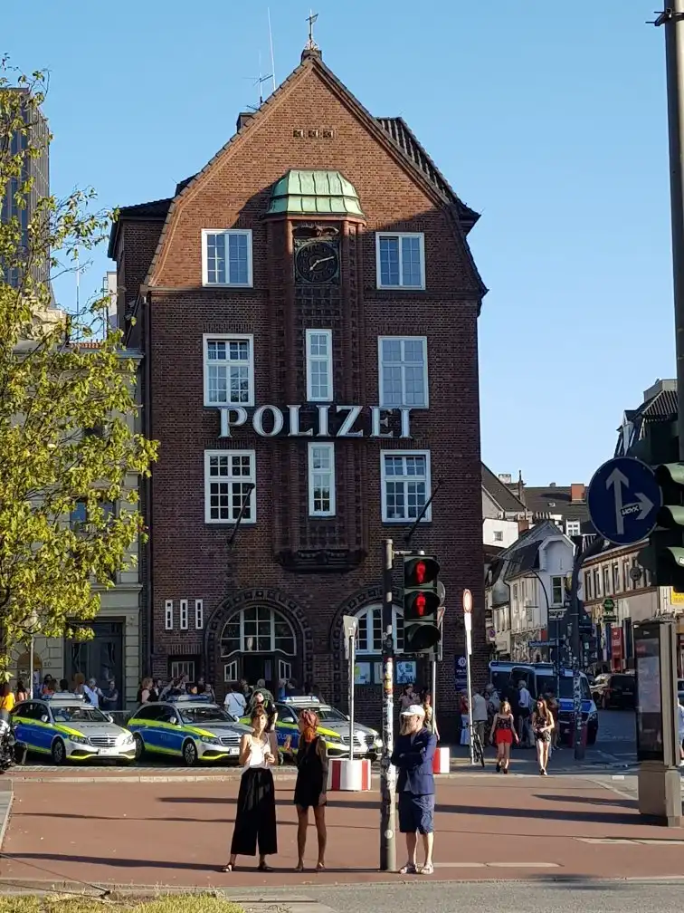 Hotels in der Nähe von Polizeikommissariat 15 – Davidwache