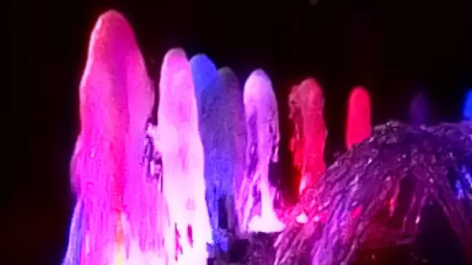 Alisher Navoi statue