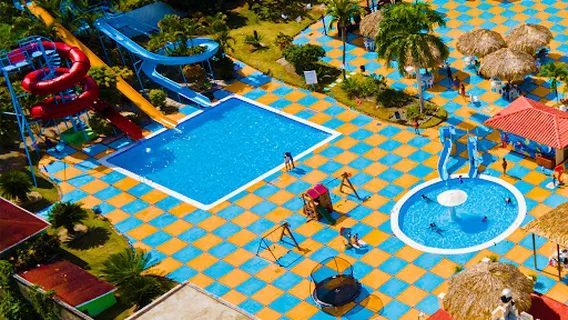 Parque Acuático La Tinaja