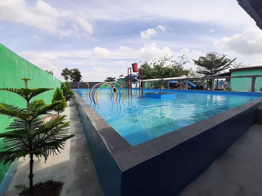 Kolam Renang Party Waterpark