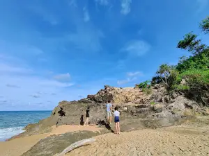 Telok Mak Nik (Monica Bay)