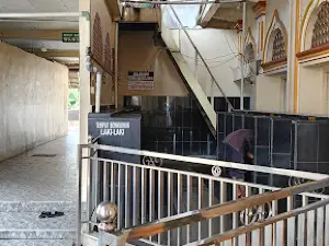 Masjid Raya Ujung Gading