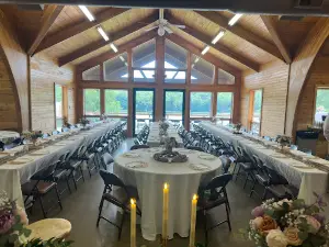 Hickory Hills Lakeview Lodge