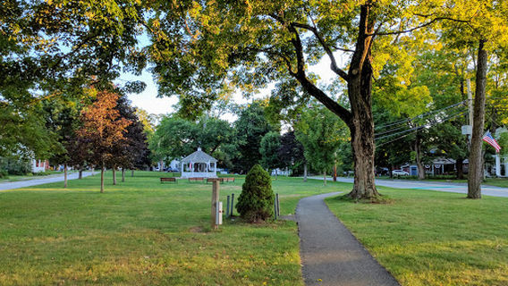 Brookfield Common Historic District