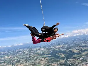 FUN PARACHUTISME ALBI - Saut en Parachute Albi Toulouse Occitanie