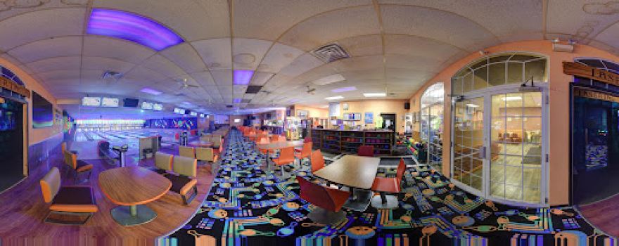 Showtime Lanes Family Fun Center & Kaylee's Cafe