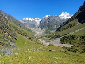 Himalayaaura Tirthan valley adventure
