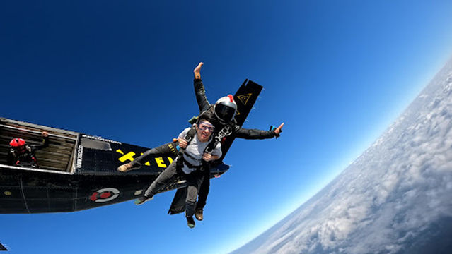 XIELO ZONA 25 = PARACAIDISMO/ SKYDIVE