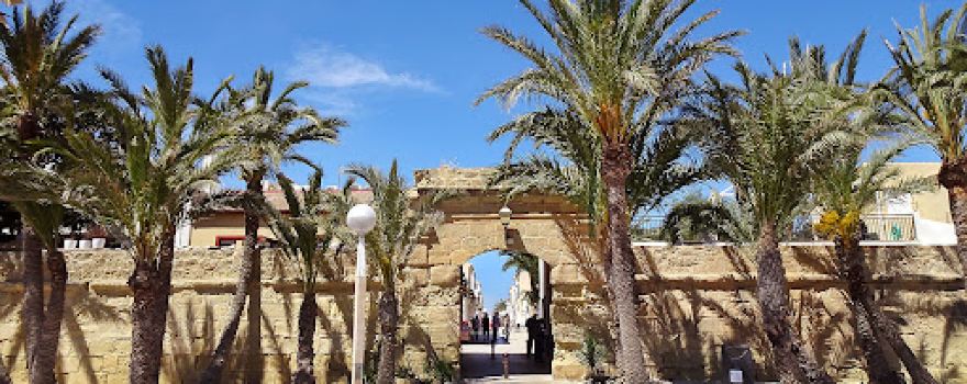 Puerta de Levante o de San Rafael