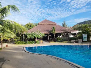 Long Hải Channel Beach Resort