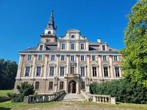 Pałac W Roztoce