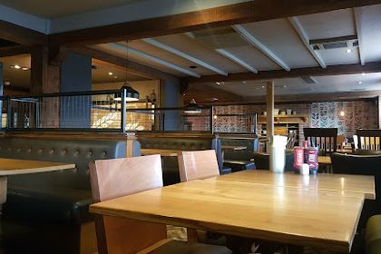 Harvester Trentham Lakes