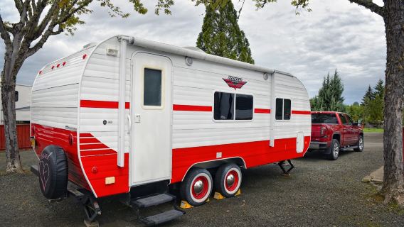 Sutherlin / Umpqua Valley KOA Holiday