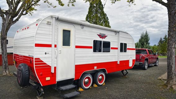 Sutherlin / Umpqua Valley KOA Holiday