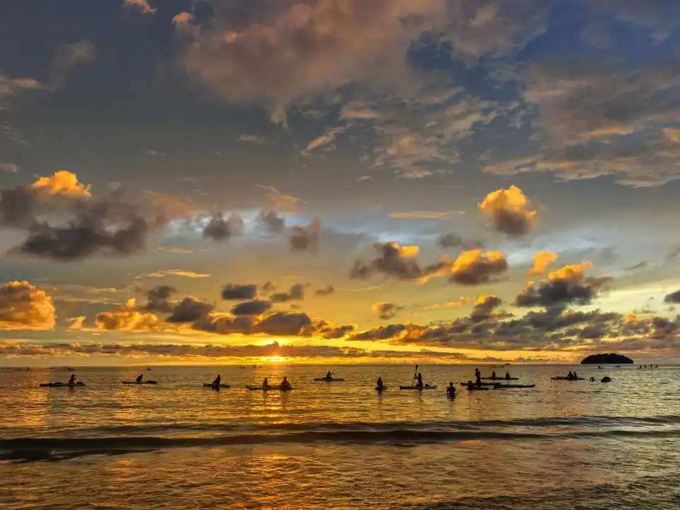 4_Tanjung Aru Beach