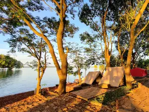 Mada Lakeview Camping