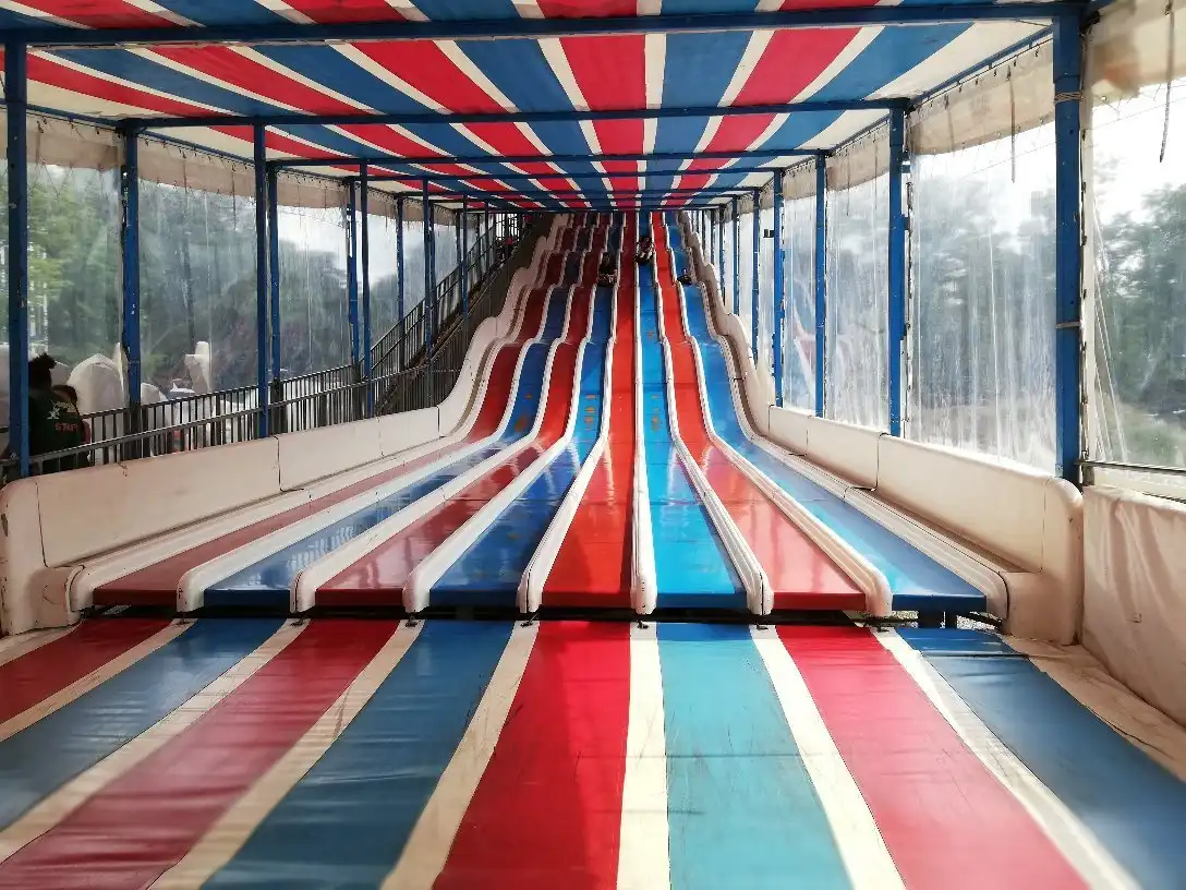 Отели рядом с достопримечательностью «Parc Babyland»