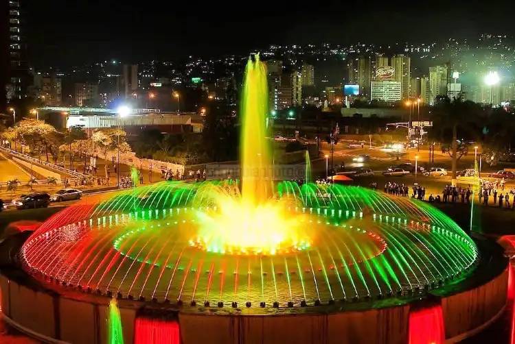 Hotels near Plaza Venezuela