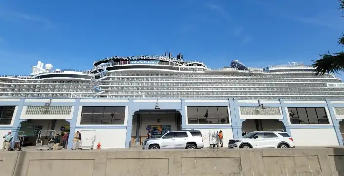 Hotels near Port of Galveston