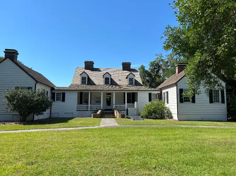 Hotels near Charles Pinckney National Historic Site