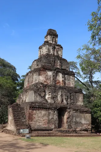 Sathmahal Prasada