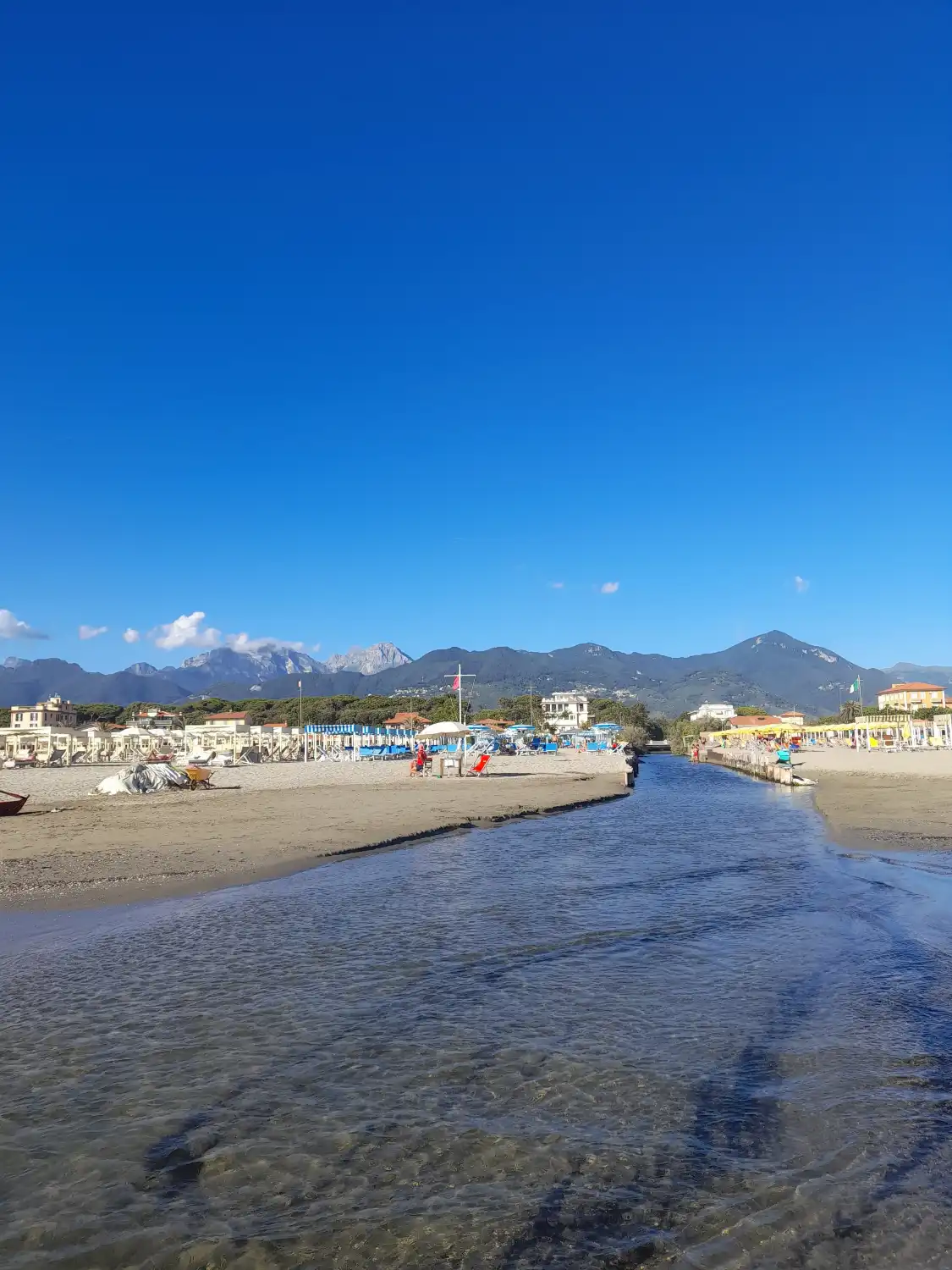 Hotels near Stabilimento Balmenare Genzianella