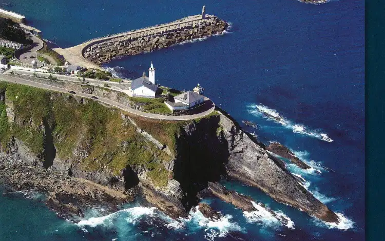 Hotels near Palace Of The Marquis Of Ferrera, Luarca