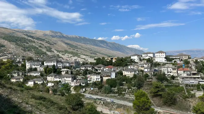 2_Gjirokastra Bazaar