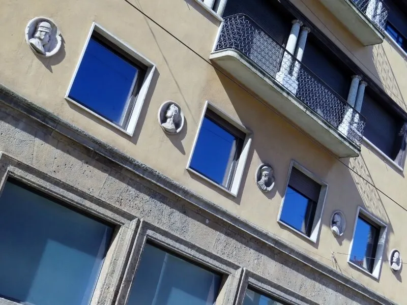 1_Libreria degli Atellani