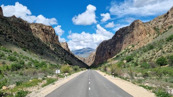 Noravank Gorge