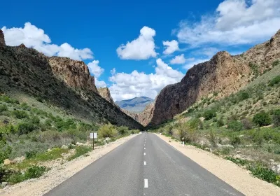 Noravank Gorge