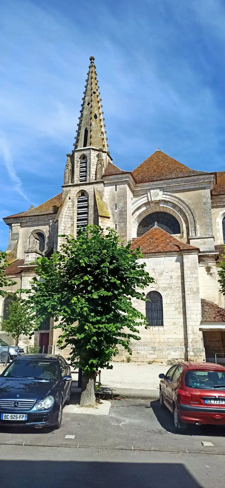 Hotels in Coulanges-la-Vineuse