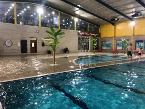 Granada swimming pool