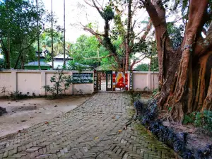 Mahamuni Buddhist Temple (মহামুনি বৌদ্ধ বিহার)