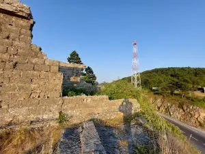 Utvrda Vratnik