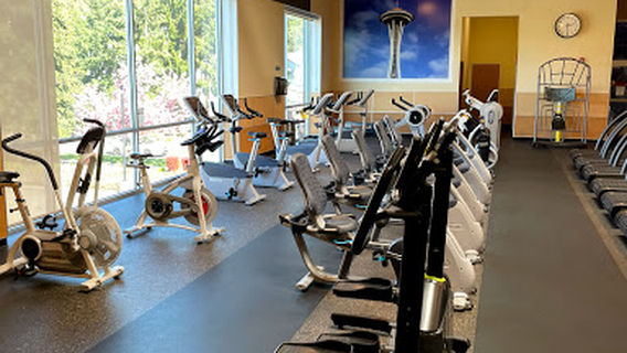 24 Hour Fitness