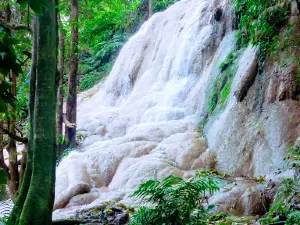 Suan Hom Waterfall