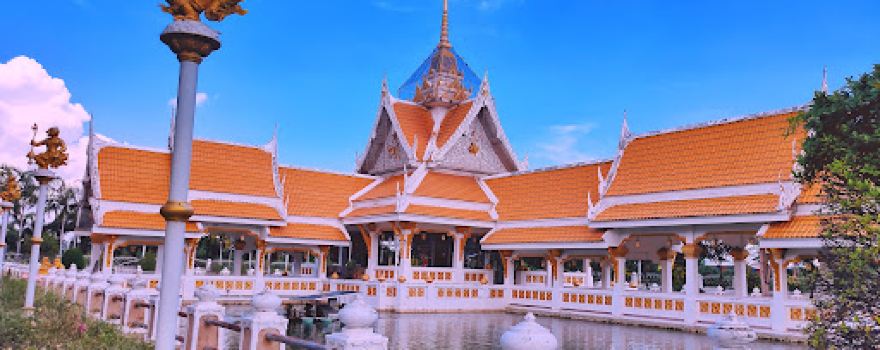 Wat Kroen Ka Thin