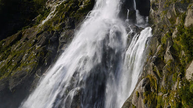 Milford Sound Lodge - Campervan Park