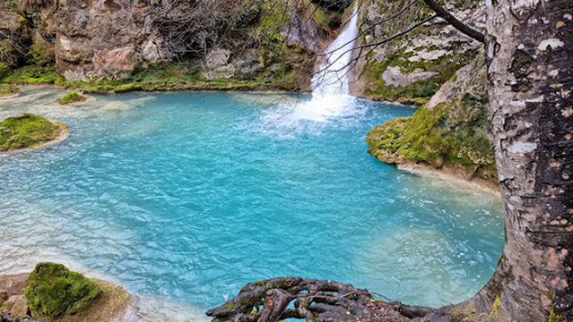 Nacedero Urederra Baquedano