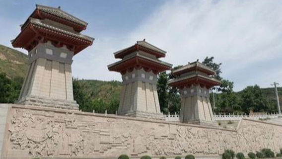 Chunhua Gukou Scenic Area