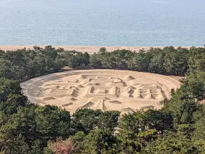 Zenigata Sunae (Coined-shape Sand Art)