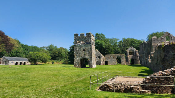 Lamphey Bishops Palace