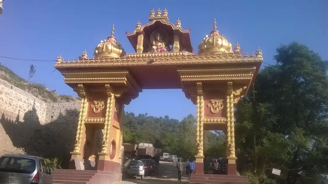 Hotels near Jatoli Shiv Mandir