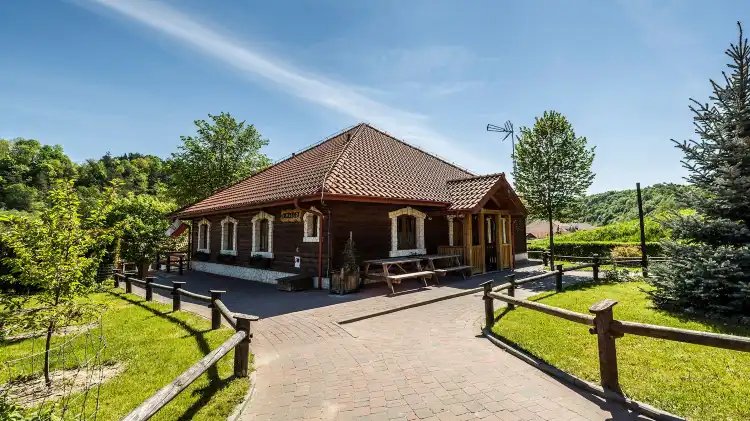 Hotels in Gmina Baltow