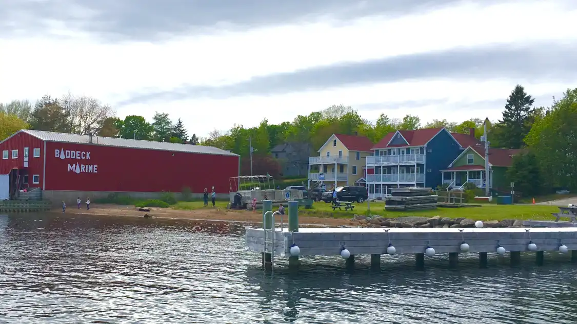 Hotels near Water's Edge Inn & Gallery