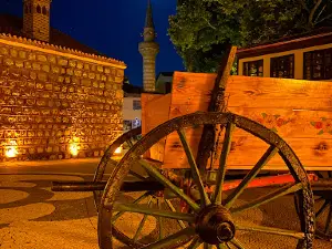 Mihal Bey Hanı (Taşhan)